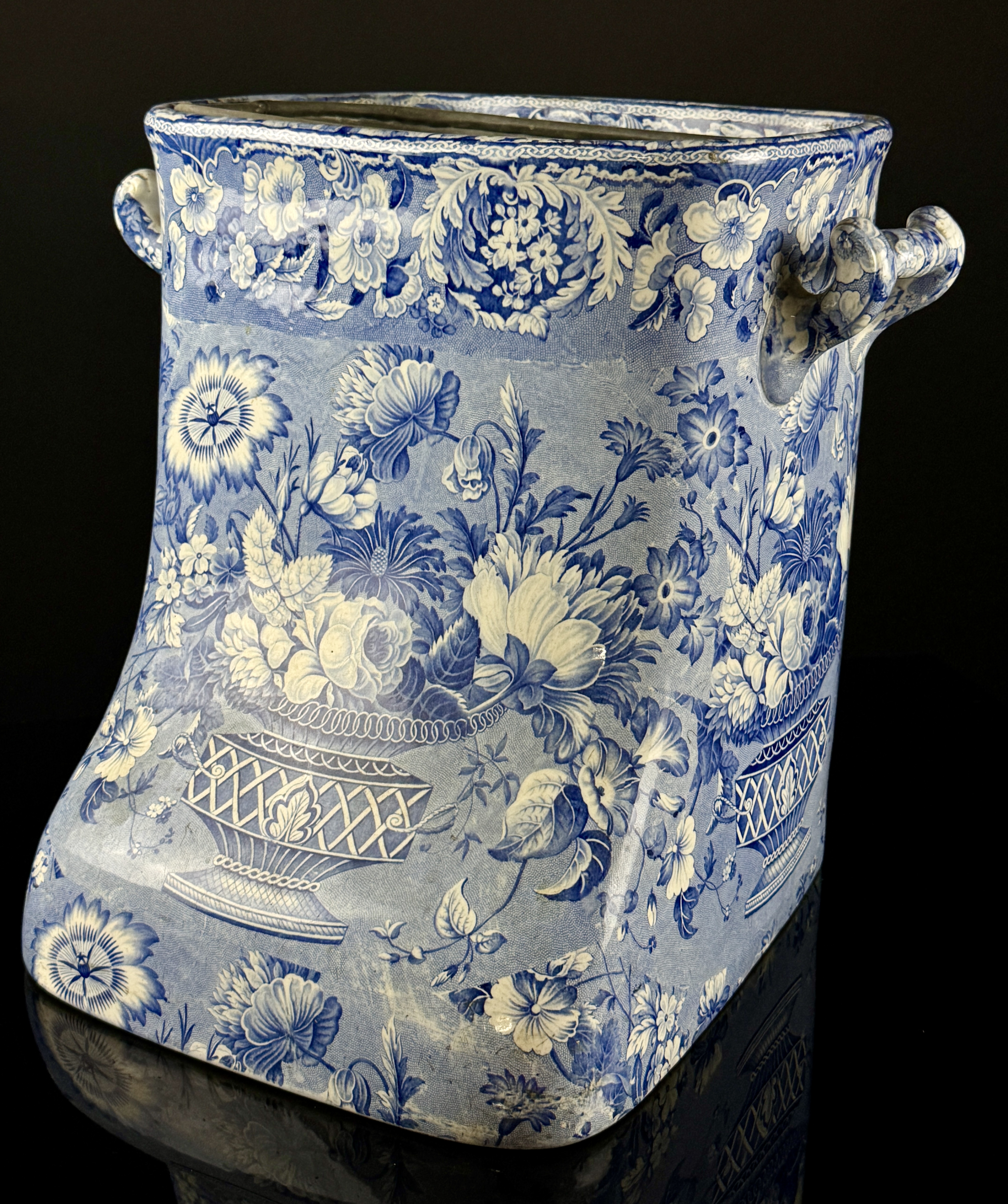 19th Century English Style Blue and White Transfer-Printed Earthenware Coal Scuttle with Metal Liner