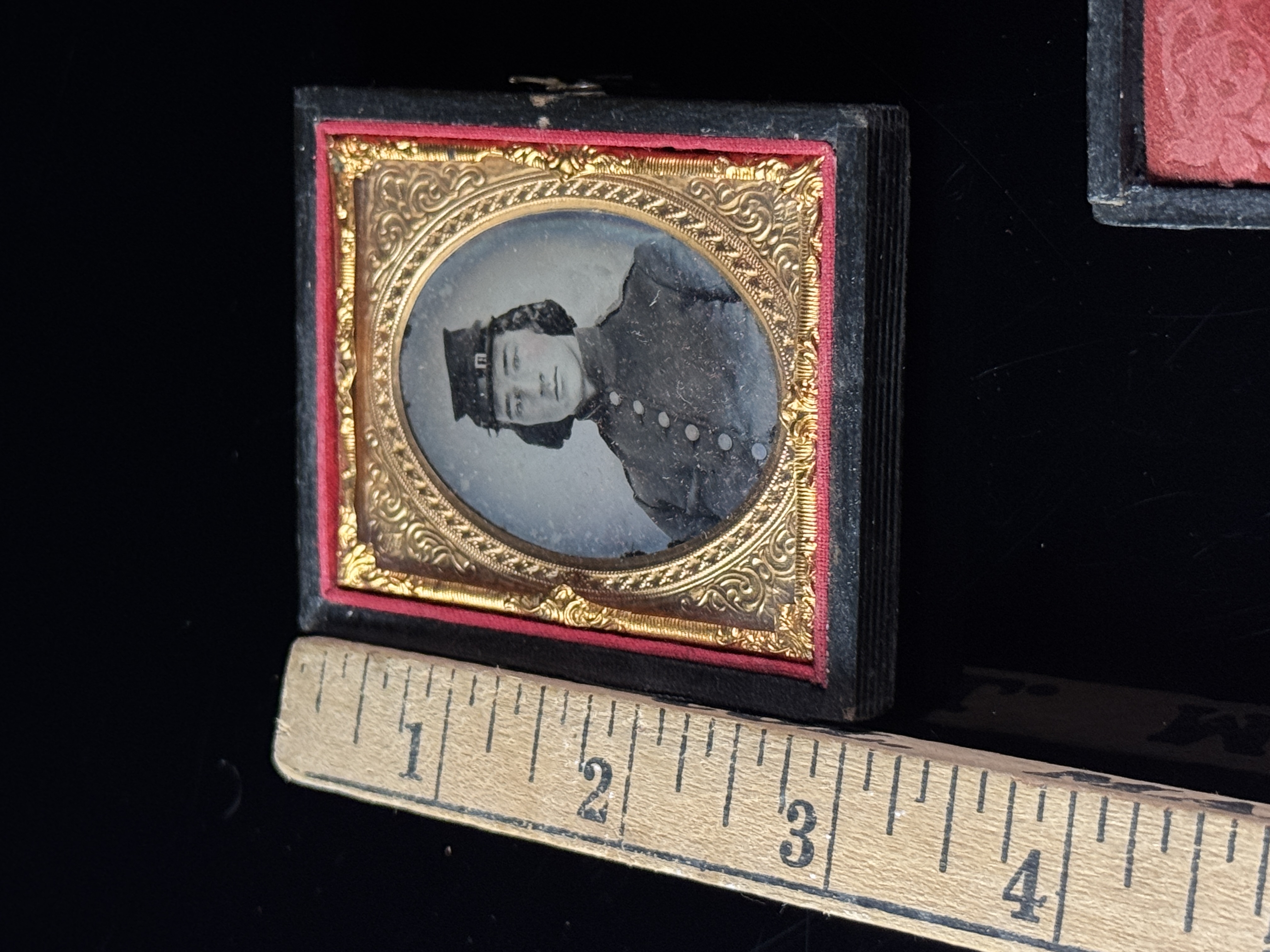 American Civil War Sixth Plate Union Soldier Tintype in Original Case