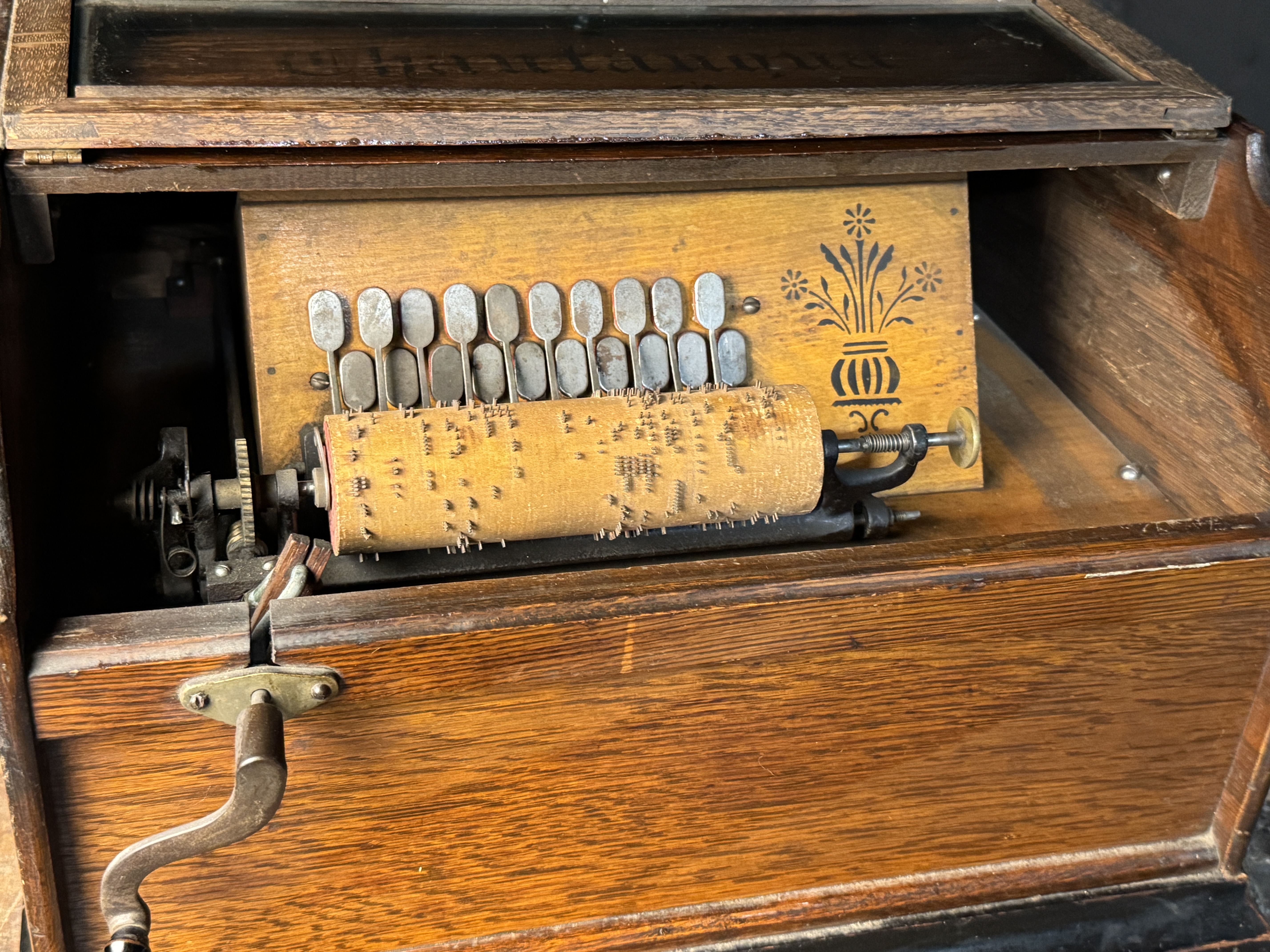 Chautauqua Roller Organ by the Autophone Company