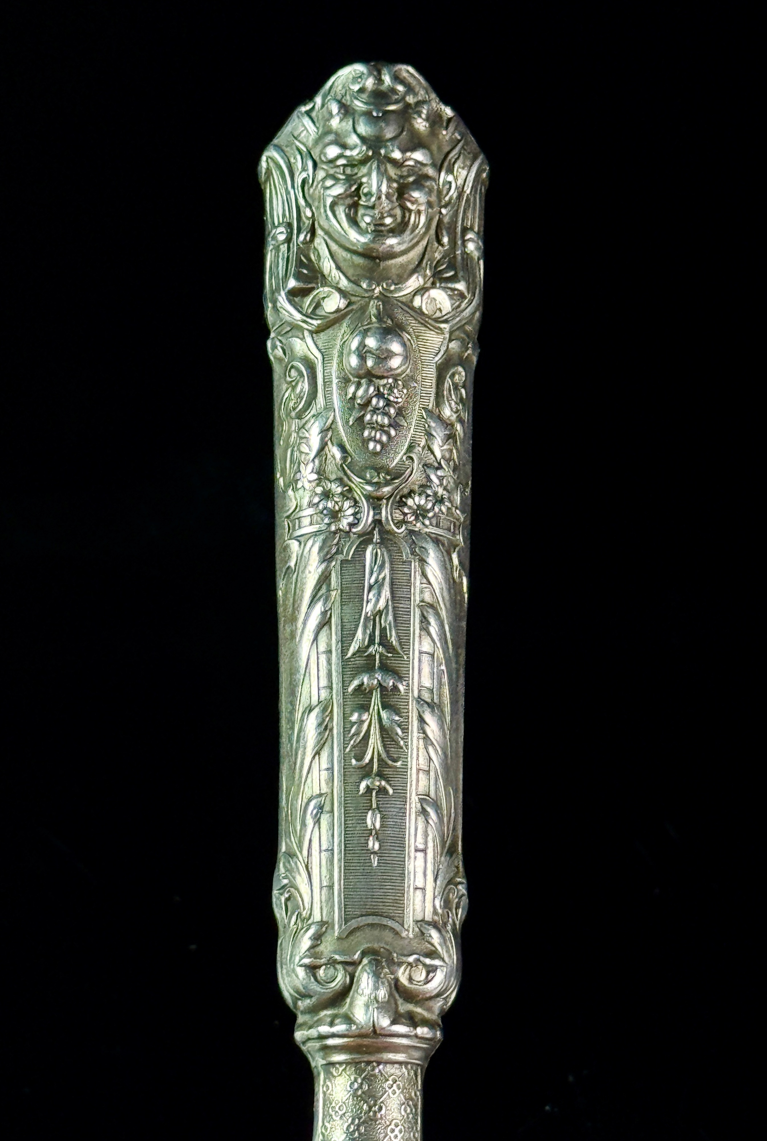 Reed & Barton Silverplate Renaissance Pattern Serving Scoop with Bacchus Motif