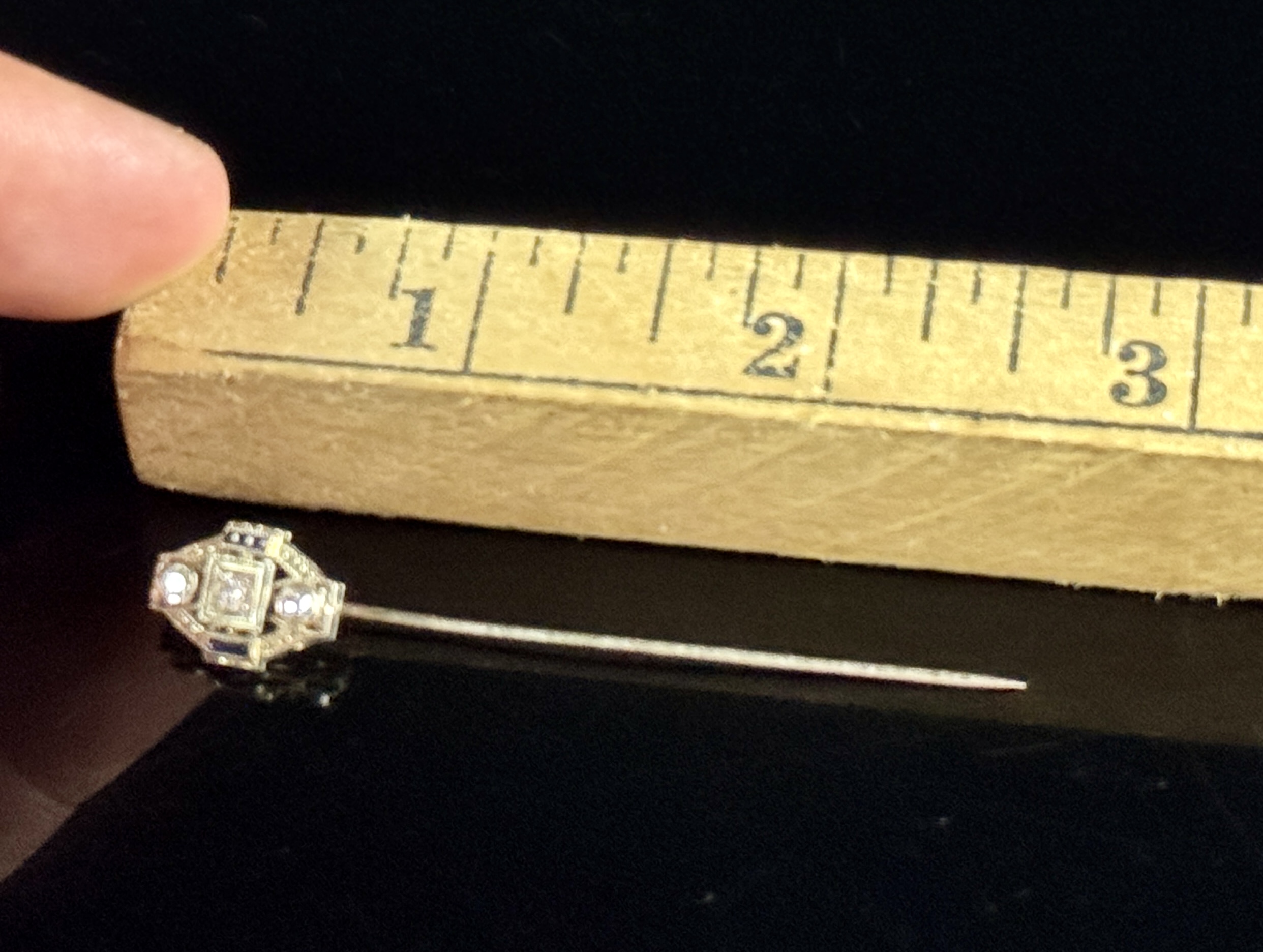 Belais Art Deco 18K White Gold Diamond and Sapphire Stickpin