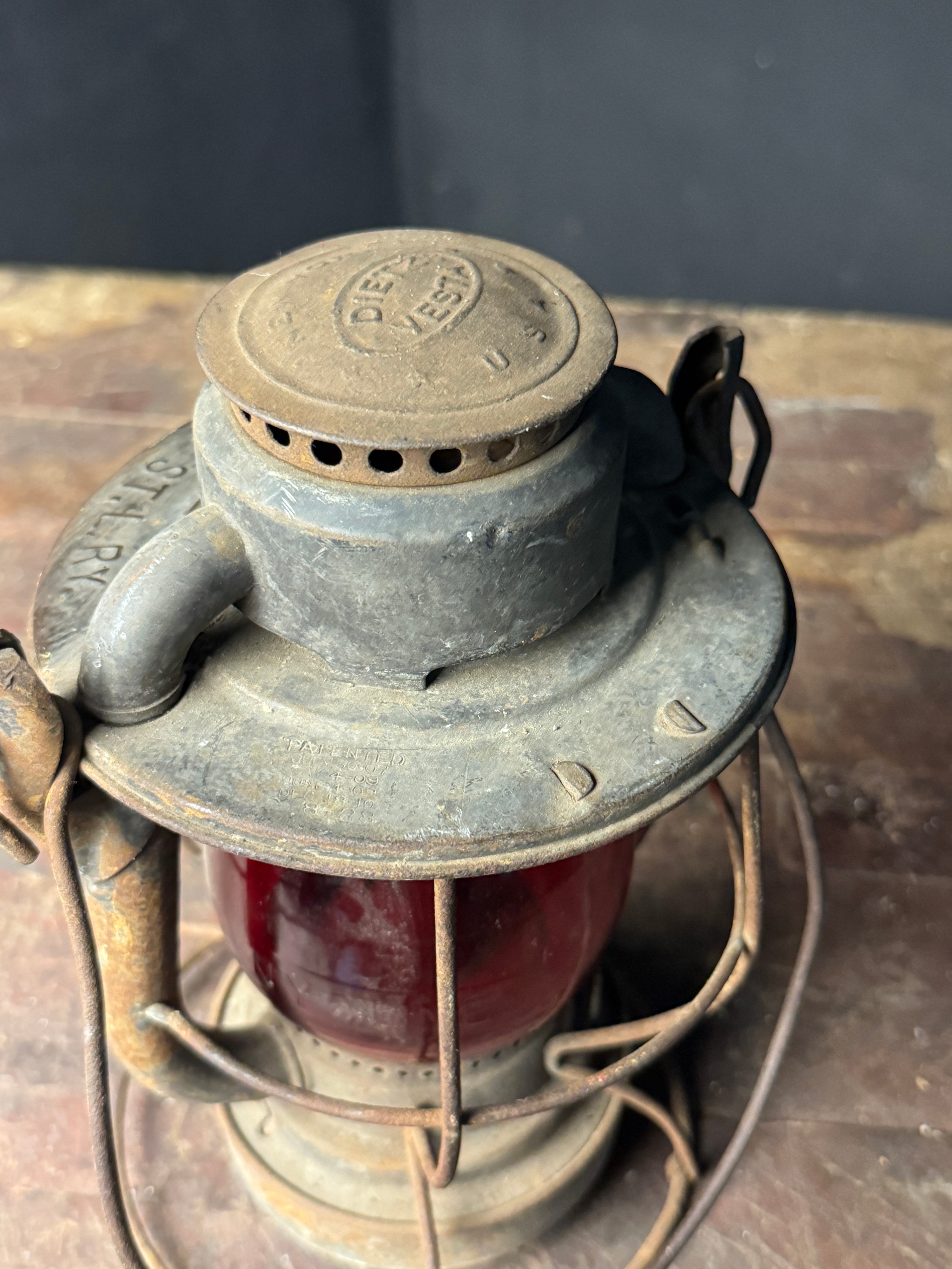 Dietz Vesta Railroad Lantern with C.C.C. & St. L. RY. Branding and NYCS Red Glass Globe