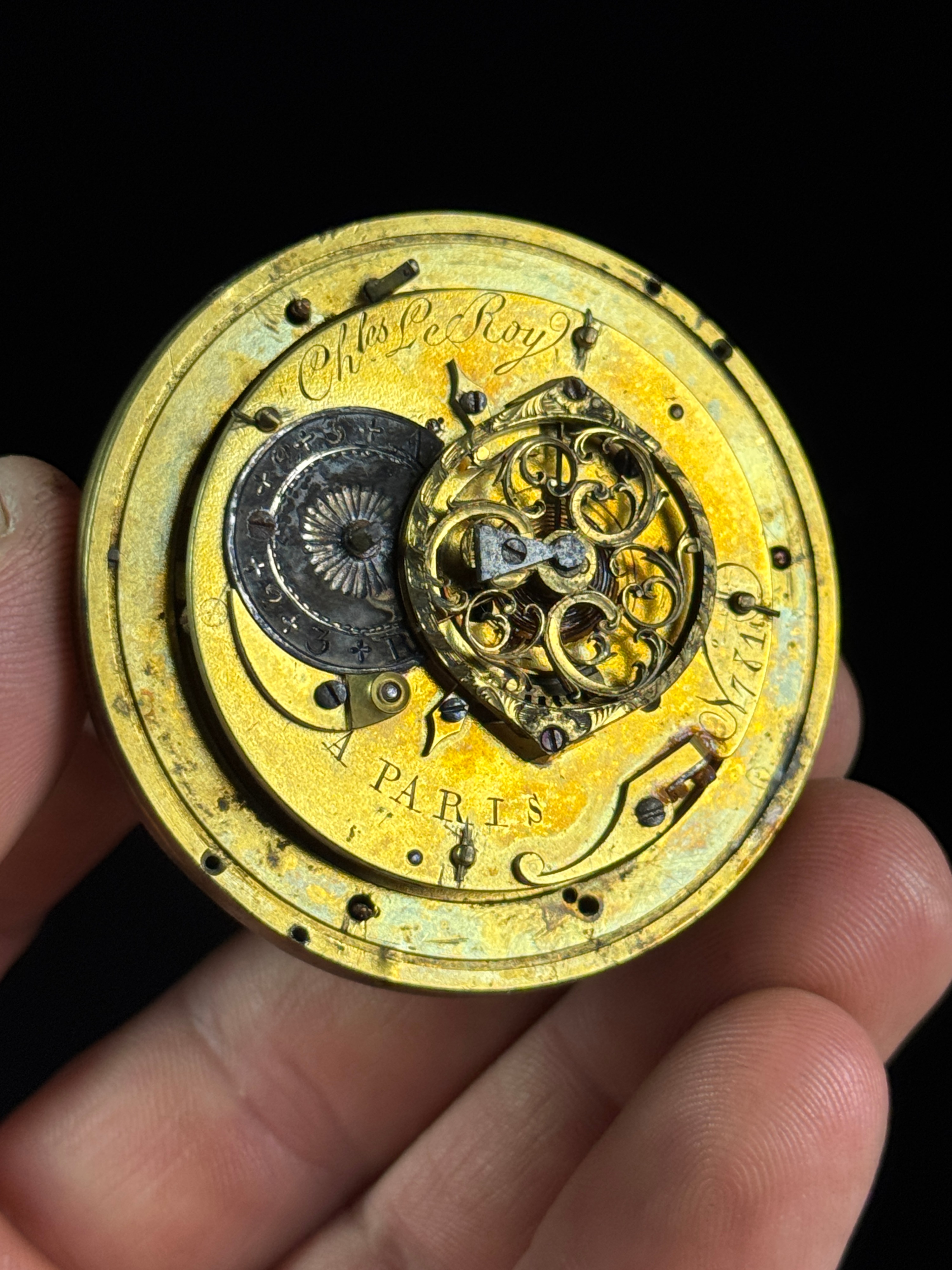 French Neoclassical Gilt Metal Mantel Clock with Charles Le Roy Movement