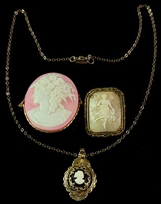 A Trio of Vintage Cameo Jewelry Pieces. This collection consists of three pieces of vintage 