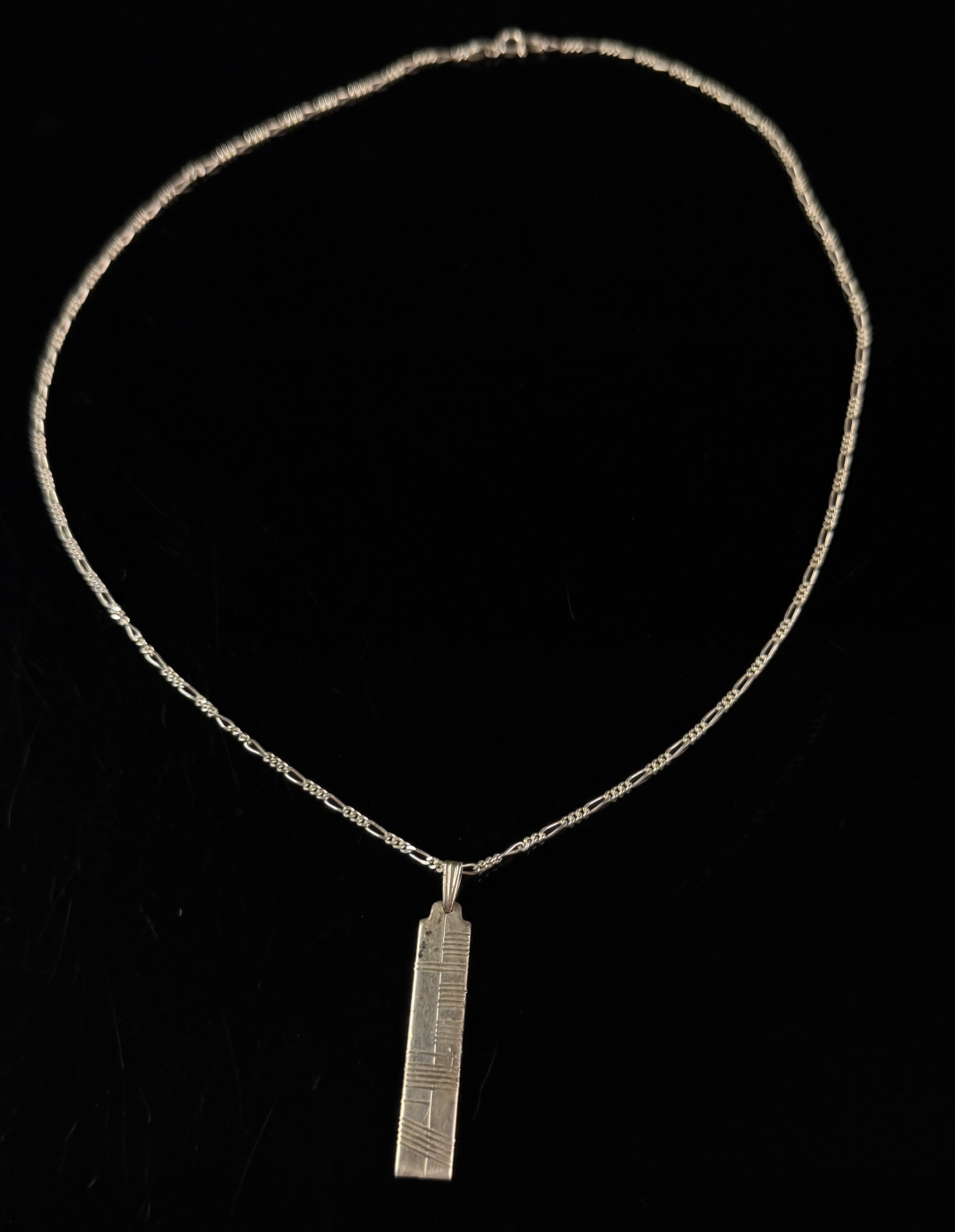 Boos Taxco Sterling Silver Brutalist Bar Pendant on Italian Figaro Chain