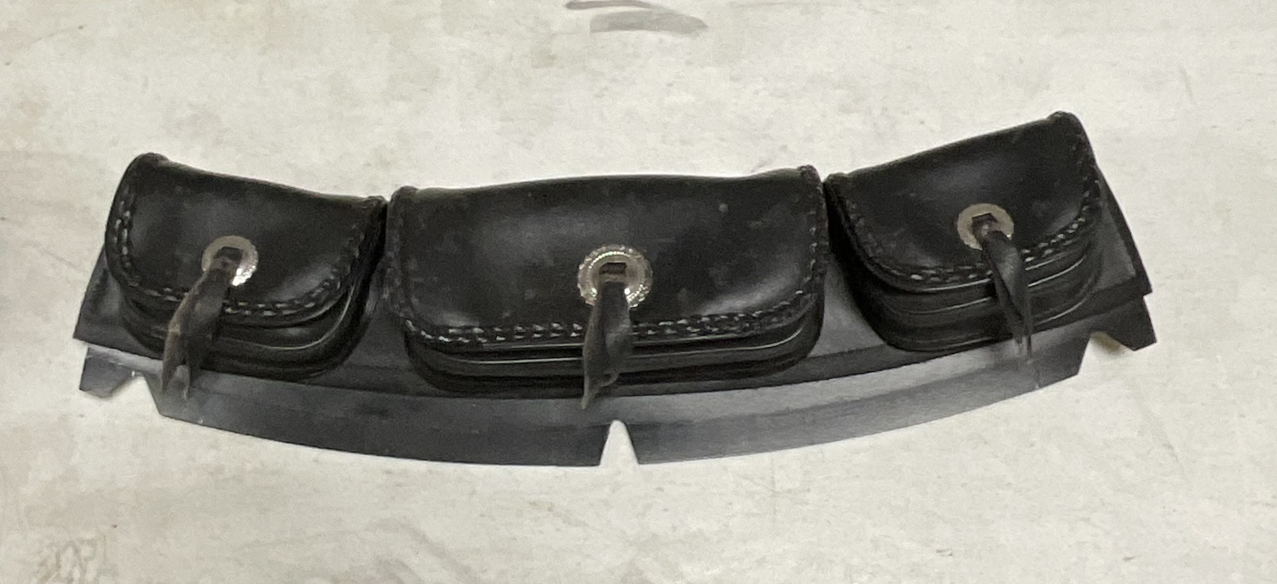 Hopnel Triple Windshield Pouch Assembly