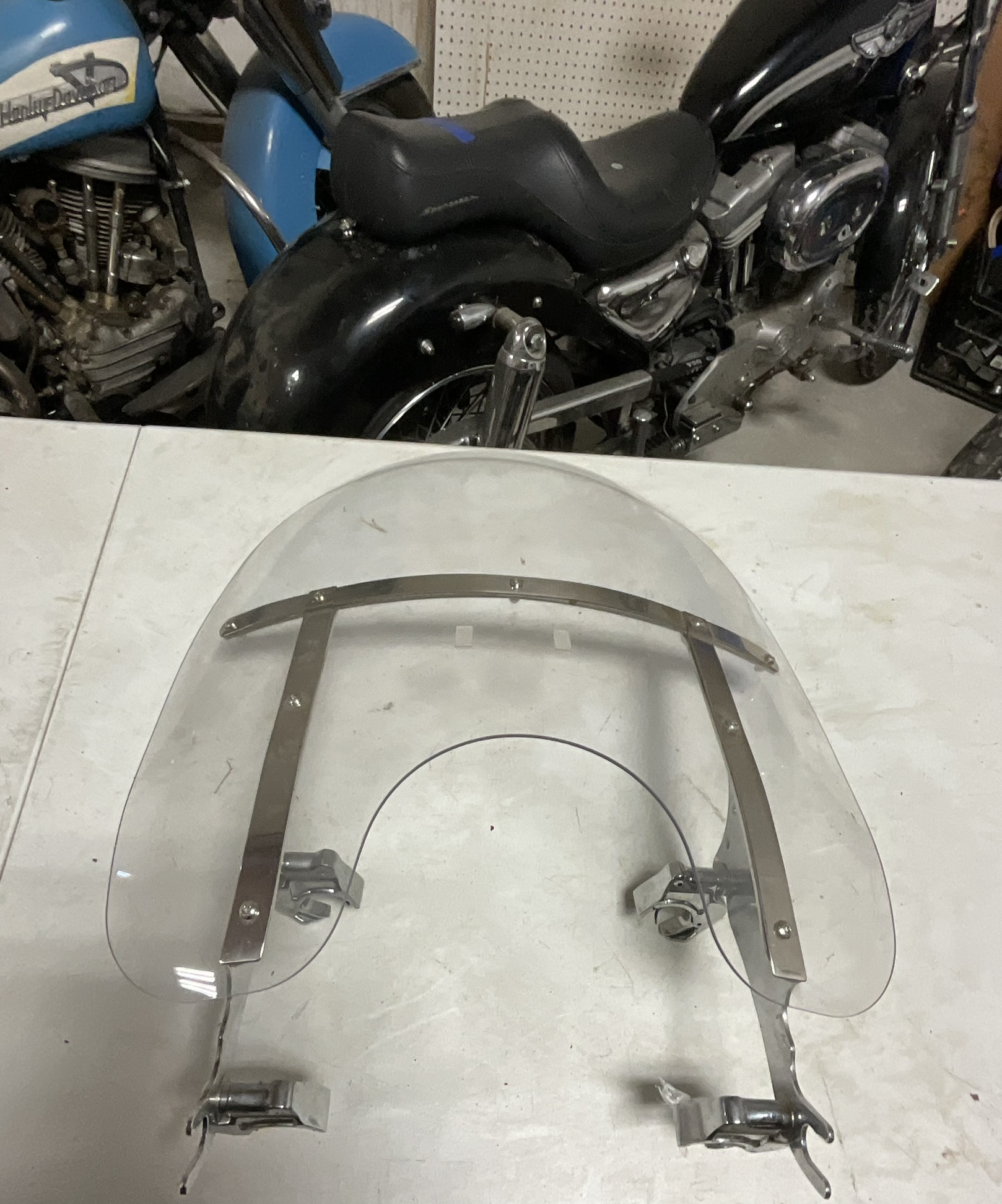 Quick Release Transparent Motorcycle Windshield with Chrome Mounting Brackets