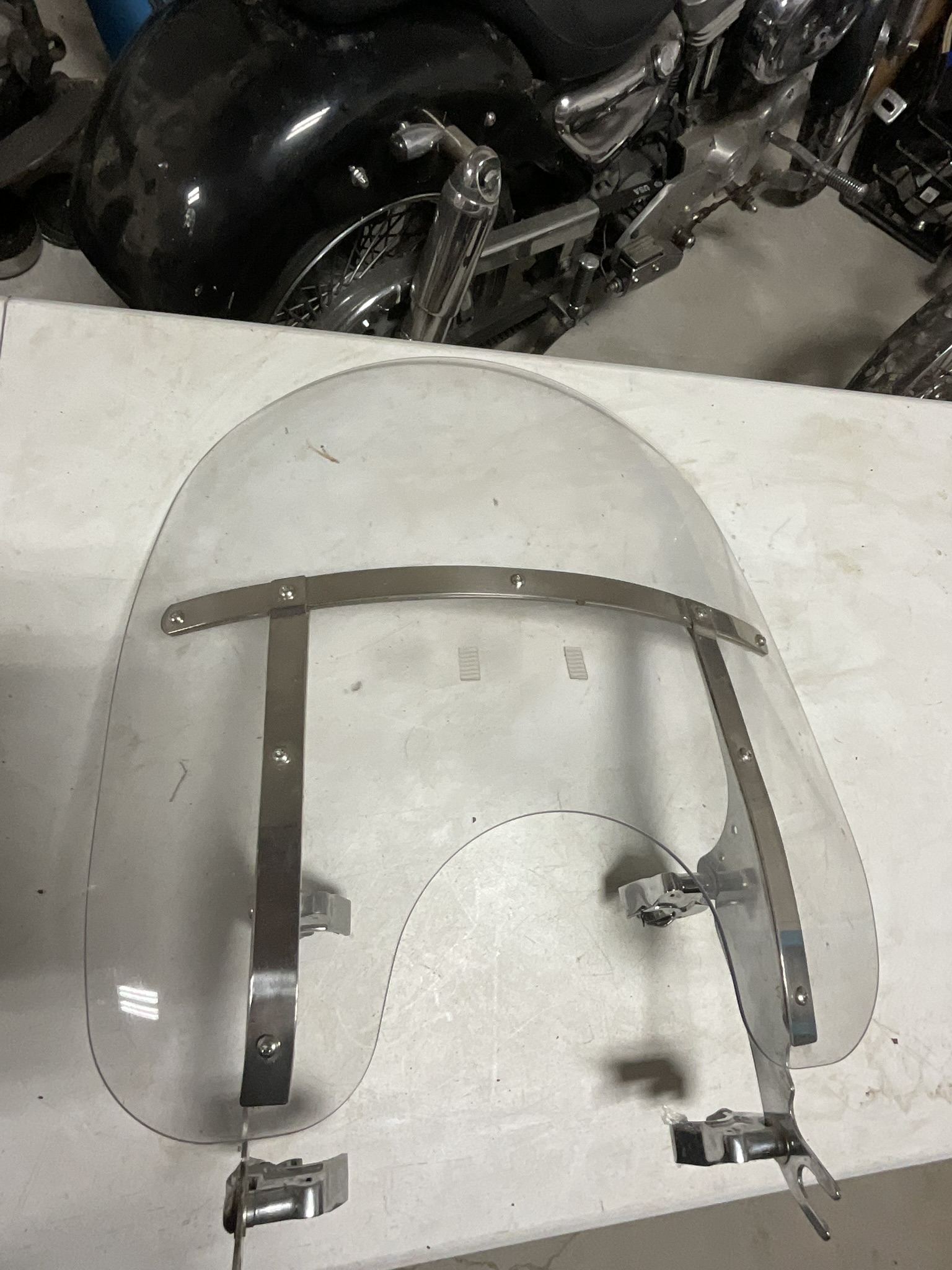 Quick Release Transparent Motorcycle Windshield with Chrome Mounting Brackets