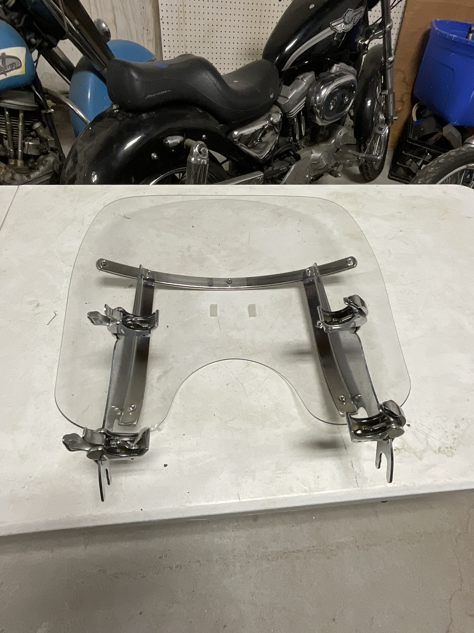 Quick Release Transparent Motorcycle Windshield with Chrome Mounting Brackets