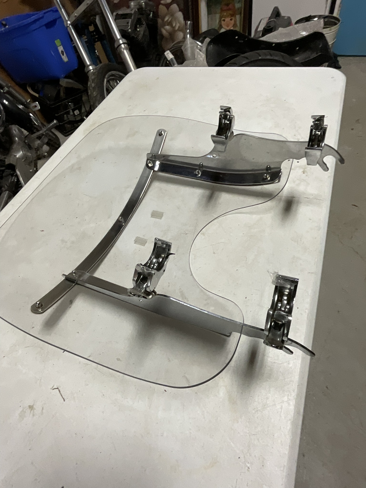 Quick Release Transparent Motorcycle Windshield with Chrome Mounting Brackets