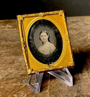 Mid-19th Century Ninth-Plate Daguerreotype Portrait of a Young Woman. This mid-19th century 