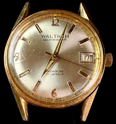 Waltham Swiss Self-Winding Calendar Wristwatch Head. A vintage Swiss-made Waltham automatic 