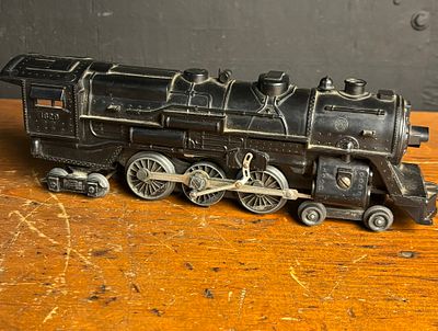 Marx 1829 O-Gauge 2-6-4 Steam Locomotive. This electric O-gauge model steam locomotive features 