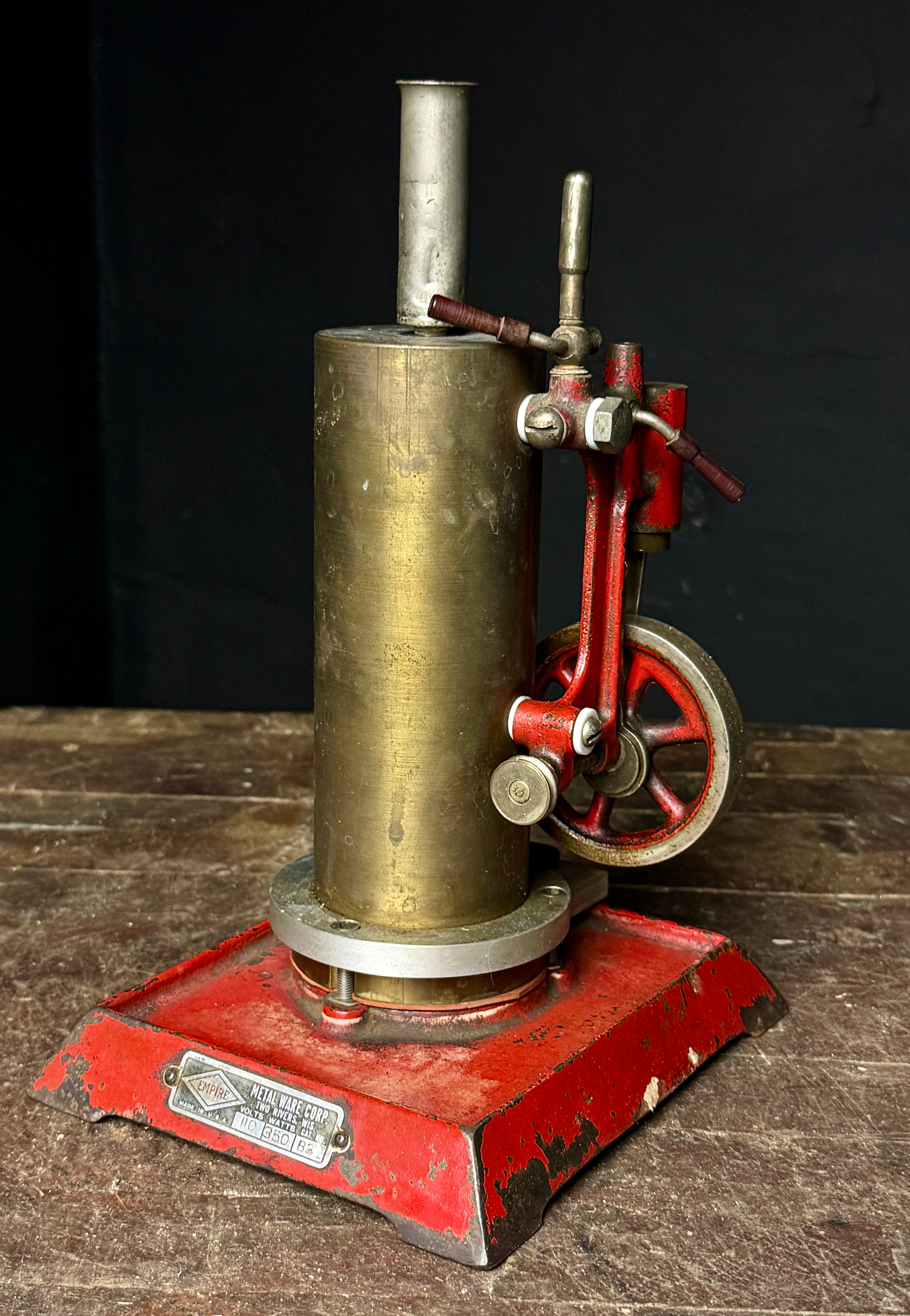 Metal Ware Corp. Empire Model B31 Electric Vertical Steam Engine