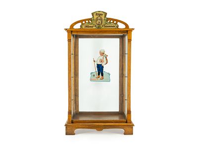 Vitrine, R&uuml;ger Hansi-Schokolade, Dresden um 1910Jugendstil-Vitrine R&uuml;ger Hansi-Schokolade 