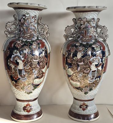 Coppia di vasi vintage in ceramica - Coppia di vasi vintage in ceramica Misure: cm.62 h Coppia di 