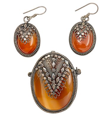 Moshe Ben David for Maskit Sterling Silver Filigree Pair of Earrings and a Pendant Brooch. 