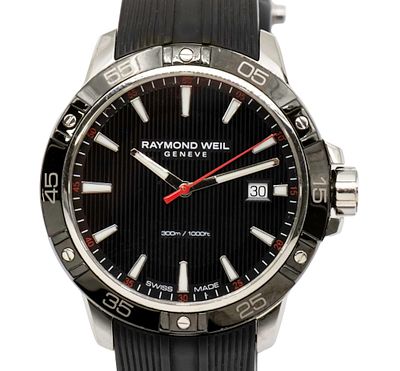 שעון יד Raymond Weil Tango. 
מנגנון קוורץ, מצב עבודה. 
בזל קרמי. 
תאריך. 
רצועת גומי 