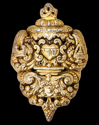 Antique Italian Gilt Silver Jewish Amulet Holder. Antique Italian Gilt Silver Jewish Amulet 