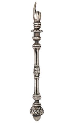 Sterling Silver Torah Pointer YAD. Sterling Silver Torah Pointer YAD, Judaica. 
Charming 