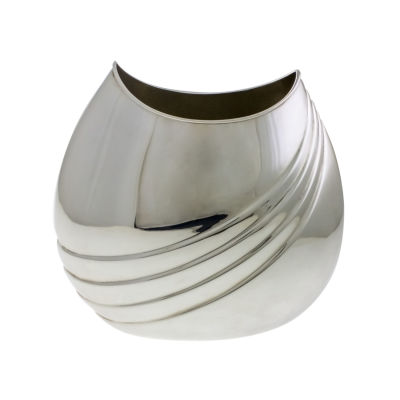 אגרטל כסף סטרלינג. 
חתום. 
גובה: 24ס"מ. 
רוחב: 27ס"מ. 
1072 גררם. 
לשאלות או תמונות 