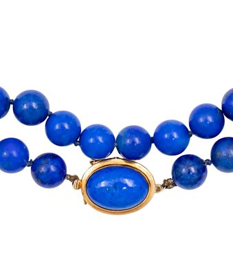 שרשרת זהב צהוב 14 קראט ולאפיס לאזולי. 
סגר זהב צהוב 14 קראט, חתום, שיבוץ לאפיס לאזולי בחיתוך 