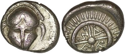 Thrace. Mesambria. 4th century BC. AR Diobol (1.24g/ 11mm). Crested helmet facing / Ethnic 