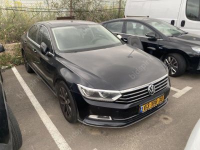 פולקסווגן פאסאט מודל 2017. 99,094 ק"מ, יד שנייה. תיבת הילוכים: אוטומטי
צבע: שחור מטאלי, מנוע: 