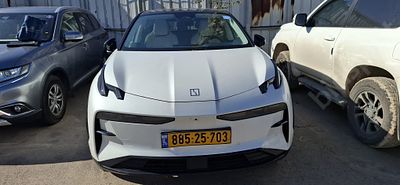 זיקר ZEEKR X מודל 2024. יד שנייה. תיבת הילוכים: אוטומטי
צבע: לבן, מנוע: חשמלי, כוח סוס: 272 