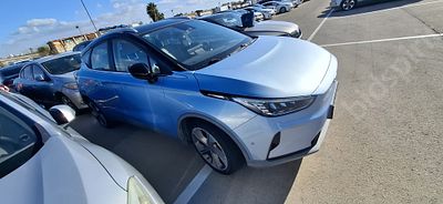 גילי גאומטרי מודל 2022. 63,866 ק"מ, יד ראשונה. תיבת הילוכים: אוטומטי
צבע: כחול, מנוע: חשמלי 