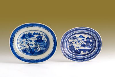 Duas travessas de manteigueira em porcelana chinesa, Companhia das &Iacute;ndias. ENG Two butter 