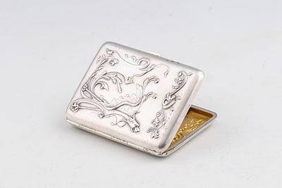 Cigarreira em prata portuguesa, 833 mil&eacute;simos, Peso aprox.: 64,4 g. ENG Portuguese silver 