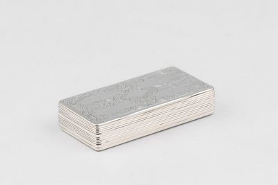 Caixa de rap&eacute; em prata portuguesa, s&eacute;c. XIX, Peso aprox.: 60,4 g. ENG Portuguese silver snuff 