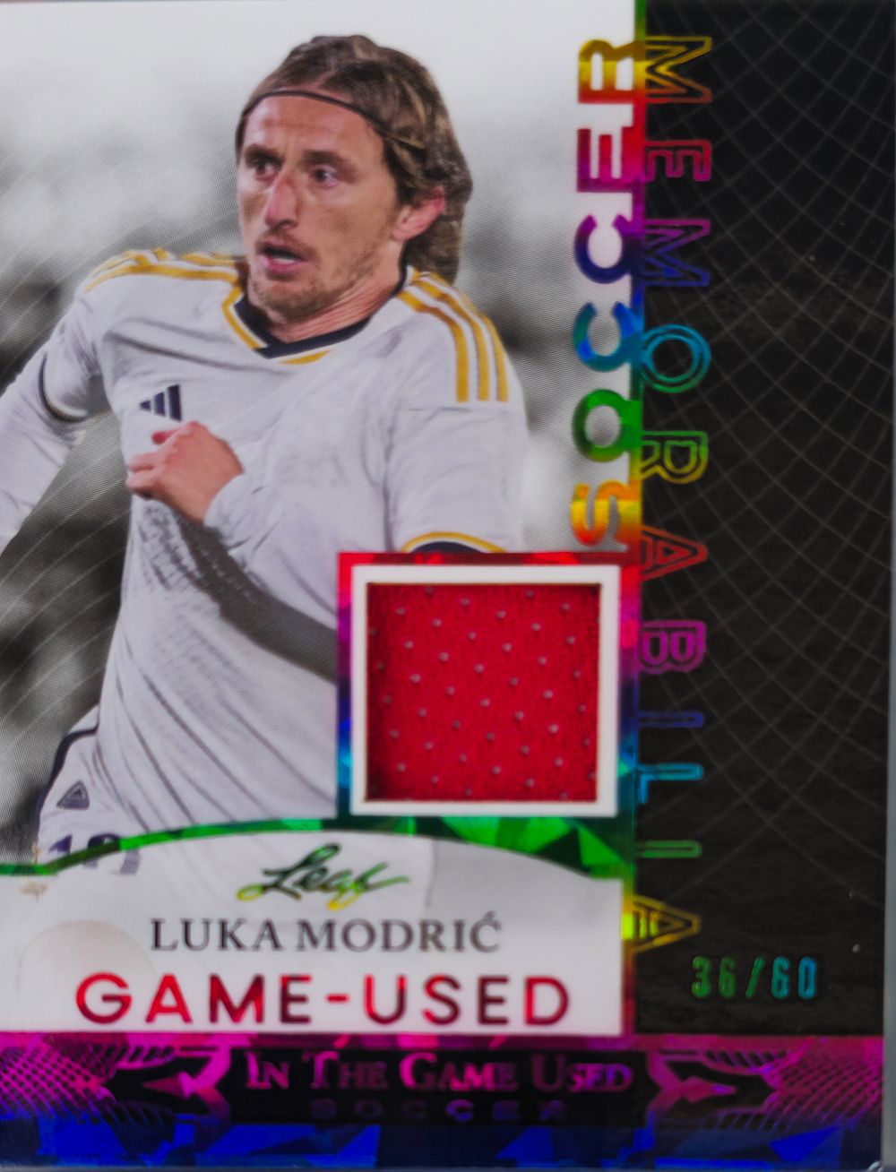 לוקה מודריץ חתיכה מהחולצה בה שיחק השחקן , נדיר!