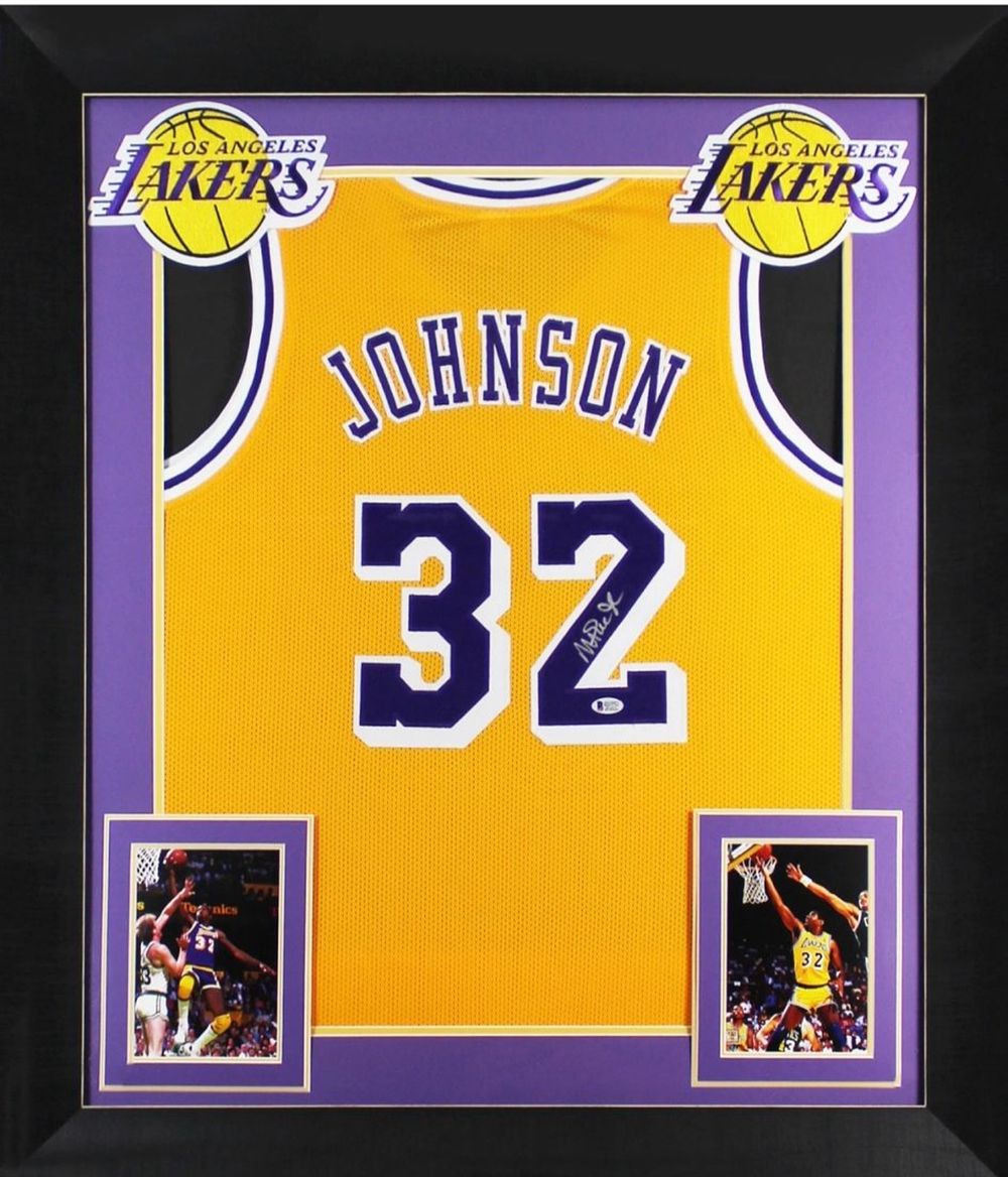 מג'יק גונסון
גופייה חתומה ידנית ומאומתת בחברה הטובה בעולם BECKETT בארוע החתמה שהחברה אירגנה. 