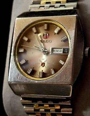vintage RADO GOLDEN SABRE watch Automatic 17 Jewels Day / Date Indicator36m