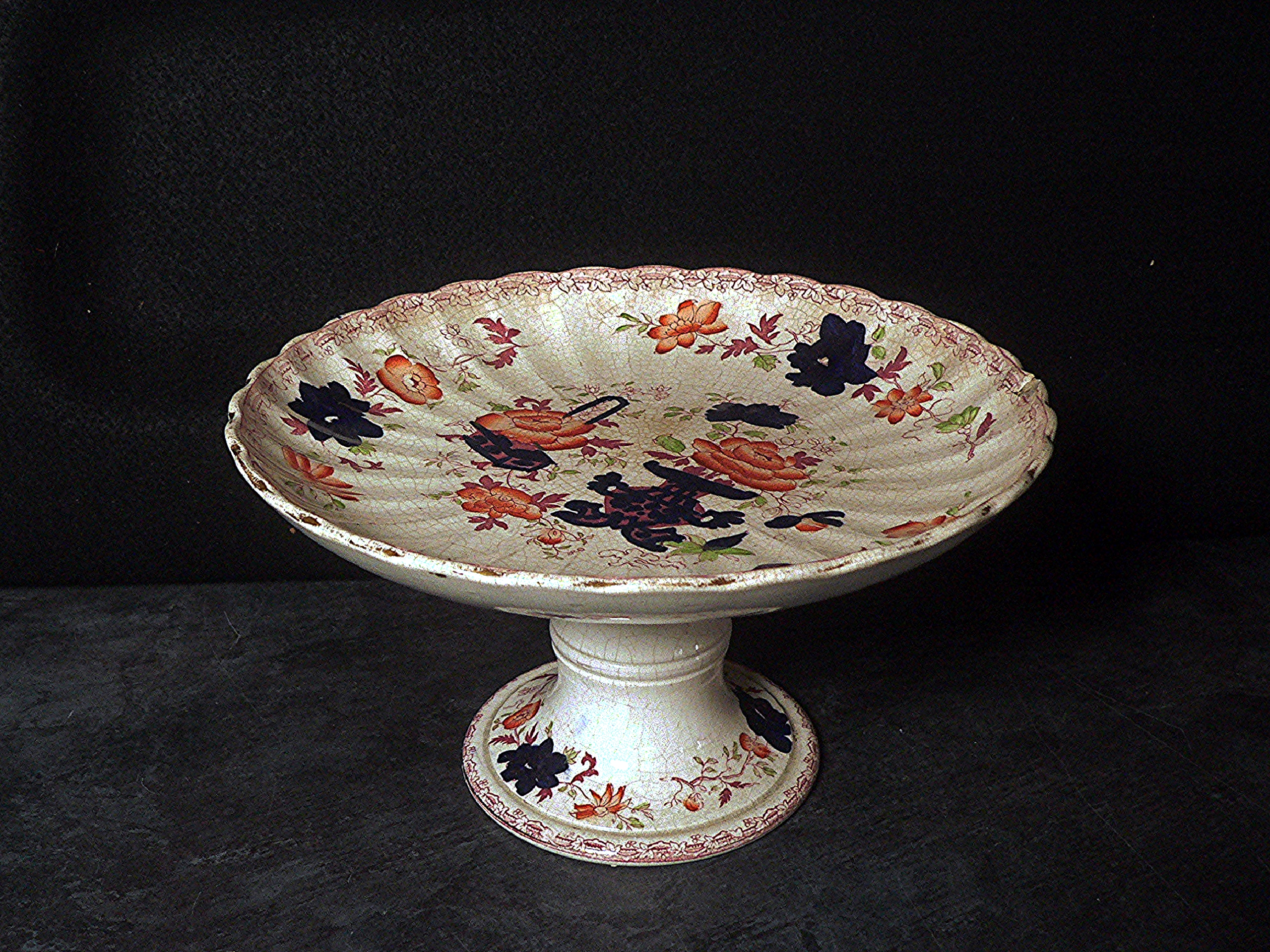 Antique imari patterned footed cake stand