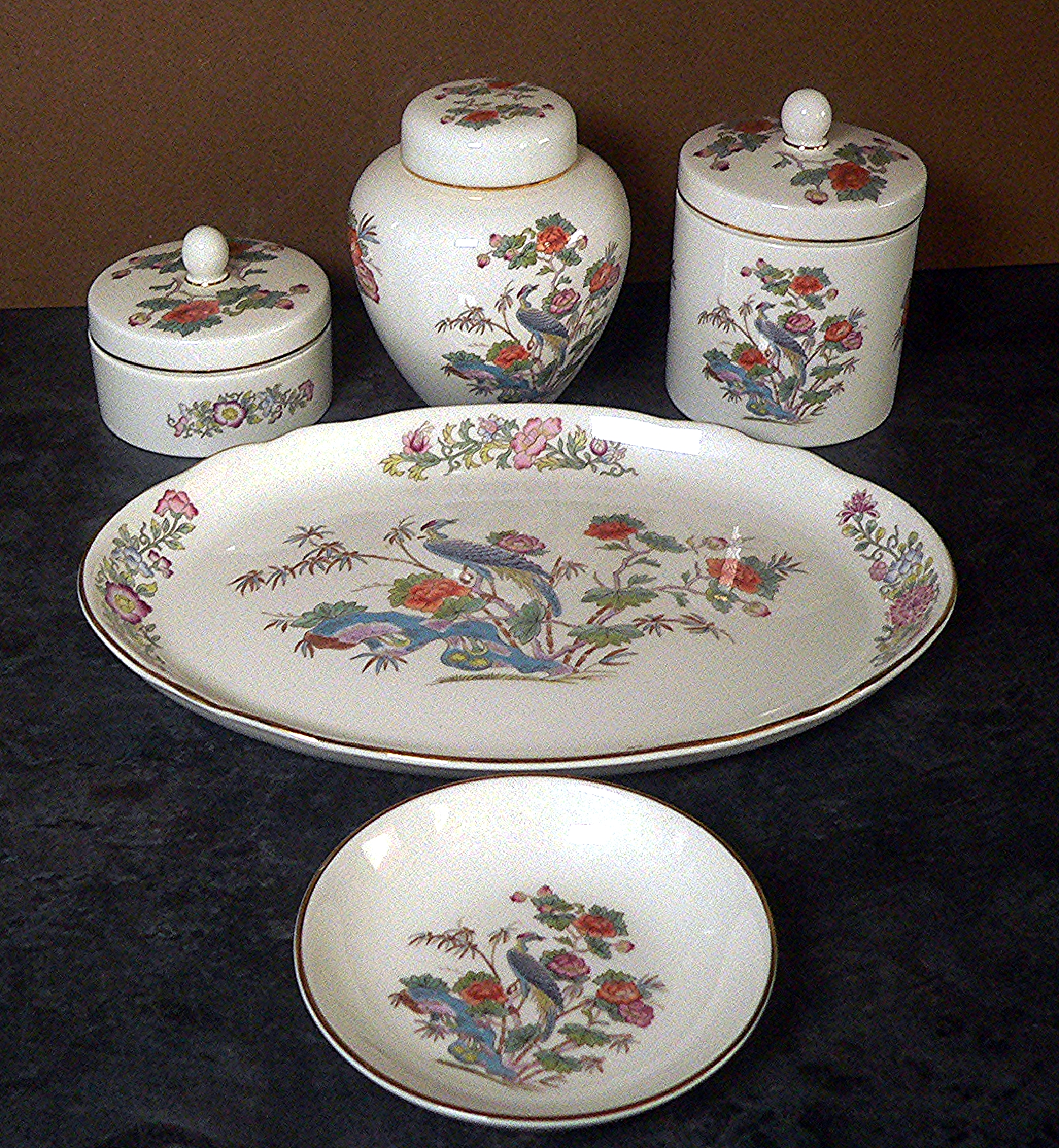 Wedgwood "Kutani Crane" bone china set - VGC