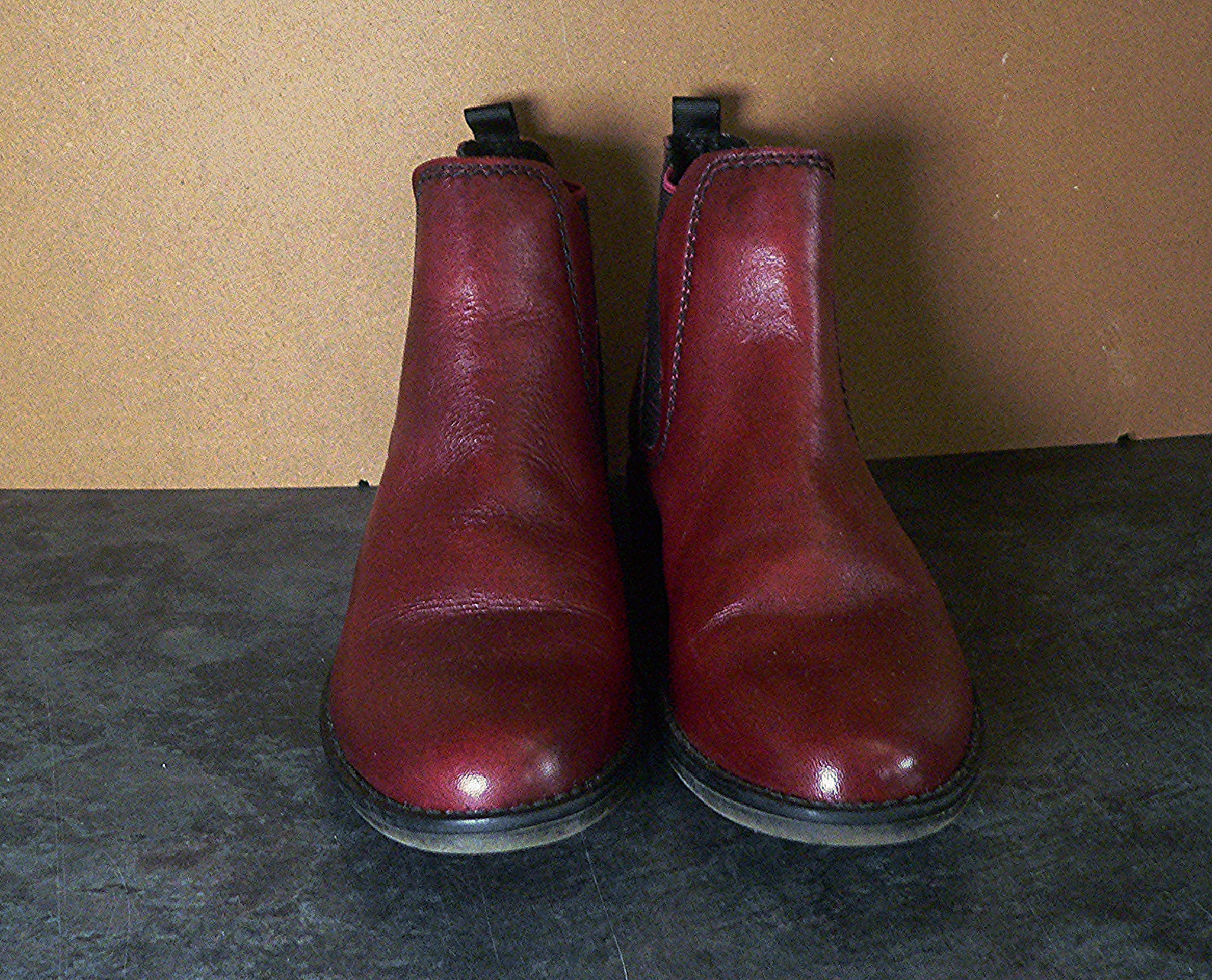 Pair of EU36 Italian leather shoes (Marco Tozzi)