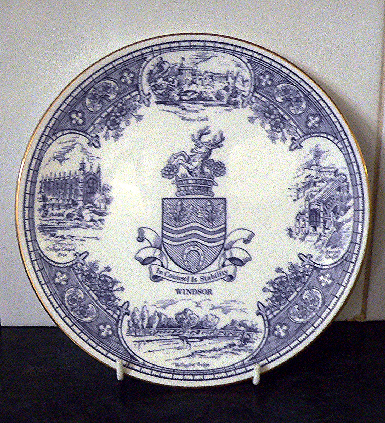 Windsor plate by Harrods