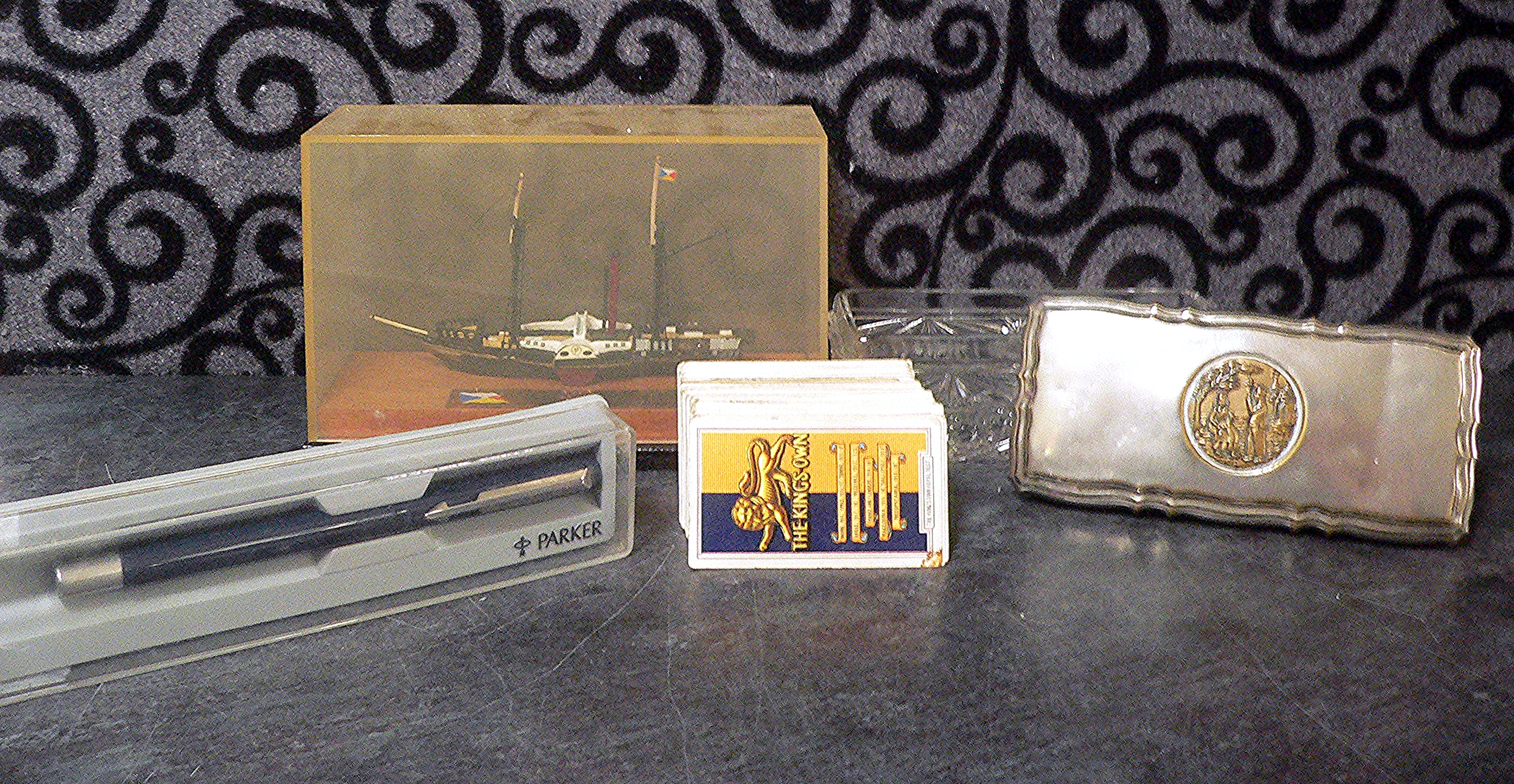 Parker fountain pen, Paddle boat model and plated topped, glass dish containing a couple of sets of vintage collectors cards including "Military badges"