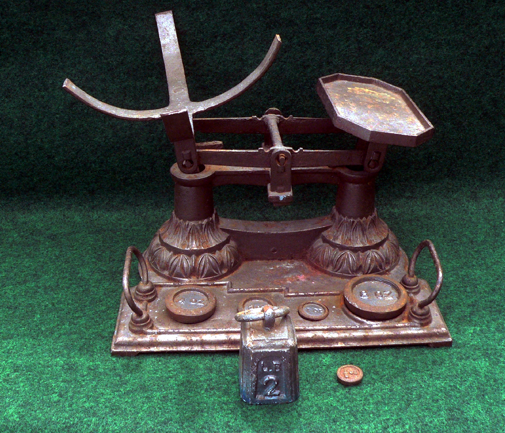 Unusual Antique Ornate Cast Iron Shop Weighing Scales & Imperial Weights