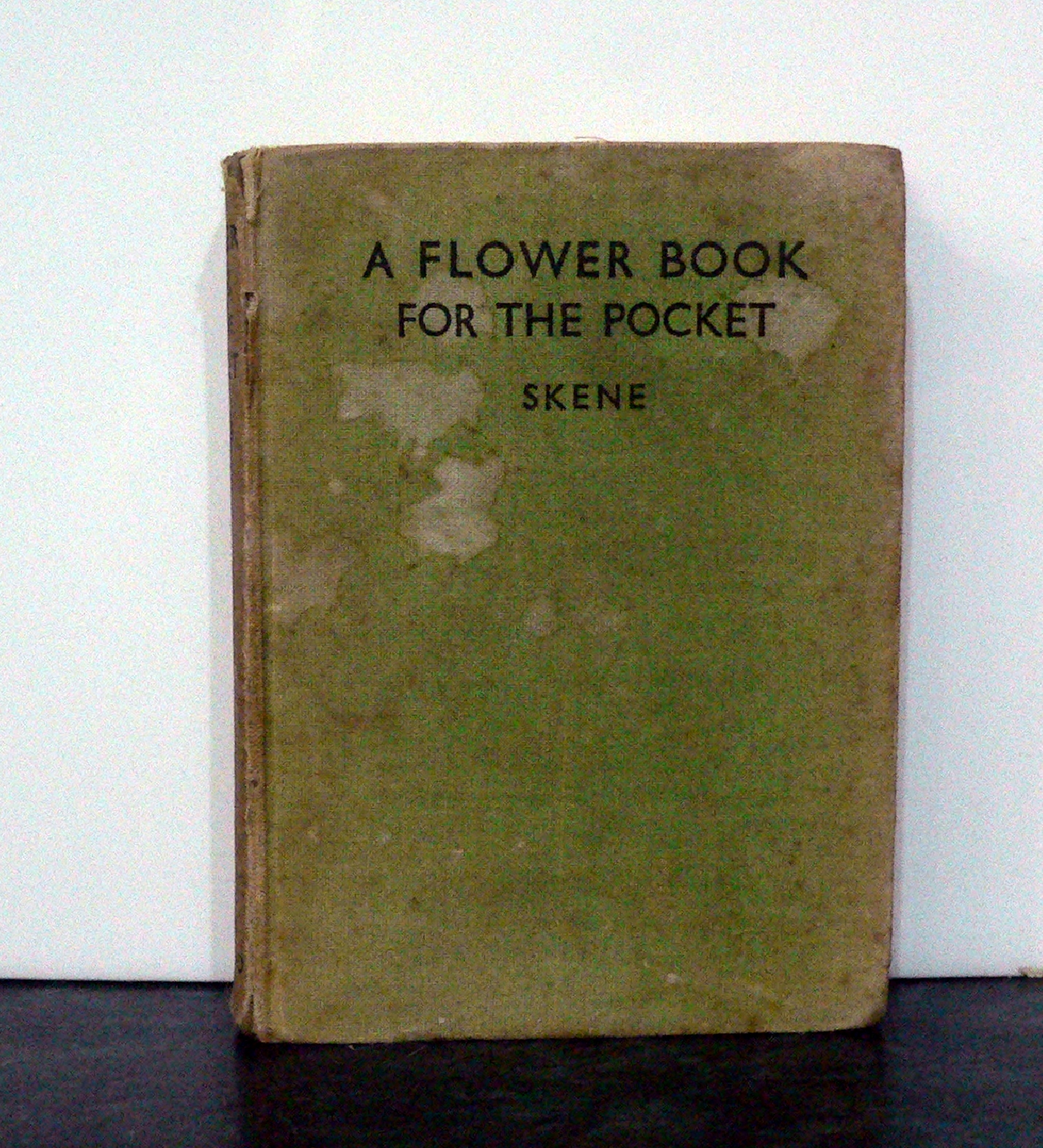 1944 illustrated "A Flower Book for the Pocket" - Skene
