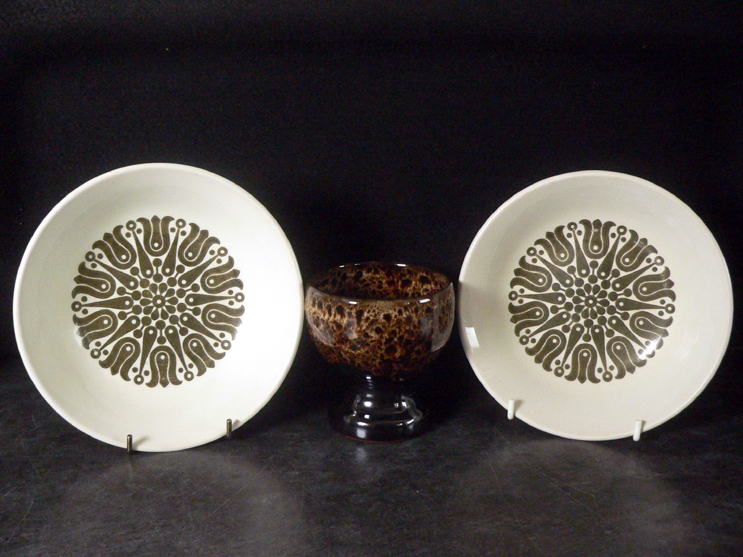 Pair of vintage Biltons bowls and a (possibly, but no base marks) Fosters pot/bowl.