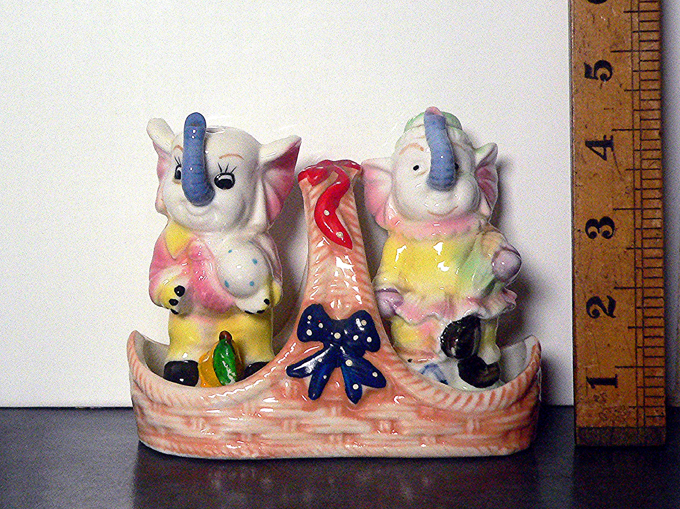 Ceramic circus elephants cruet set
