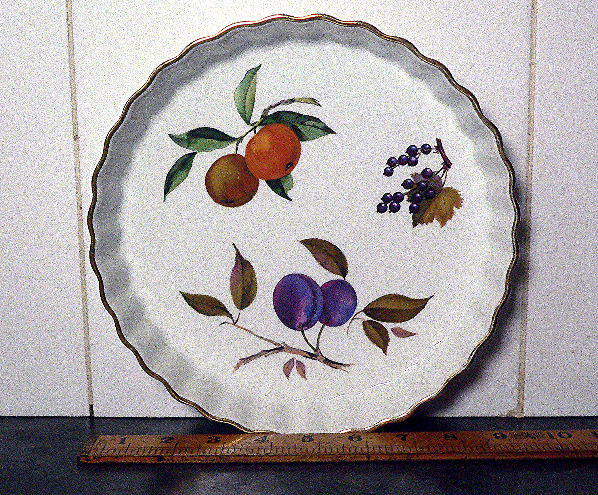 Royal Worcester pie/flan/quiche dish.