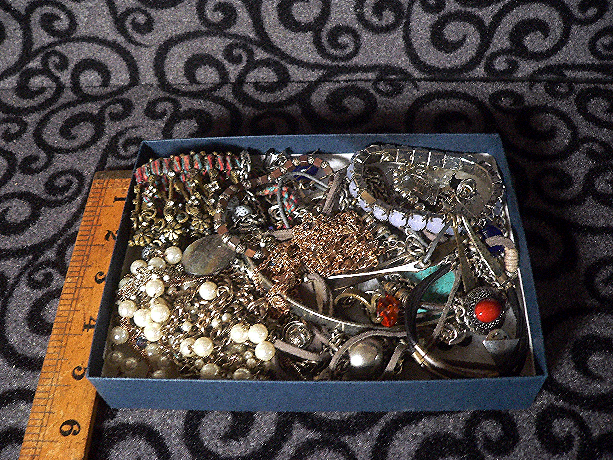 Metal costume jewellery