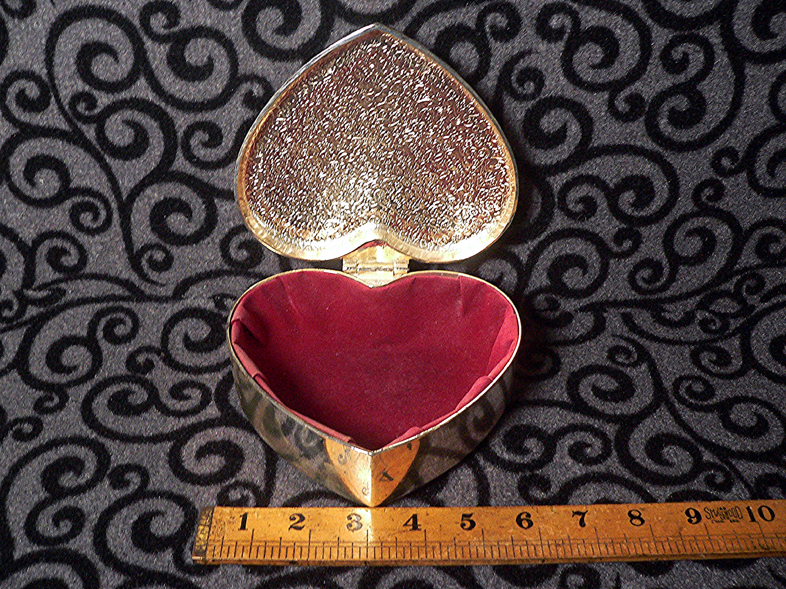 Large silver plated, heart shaped, hinged box