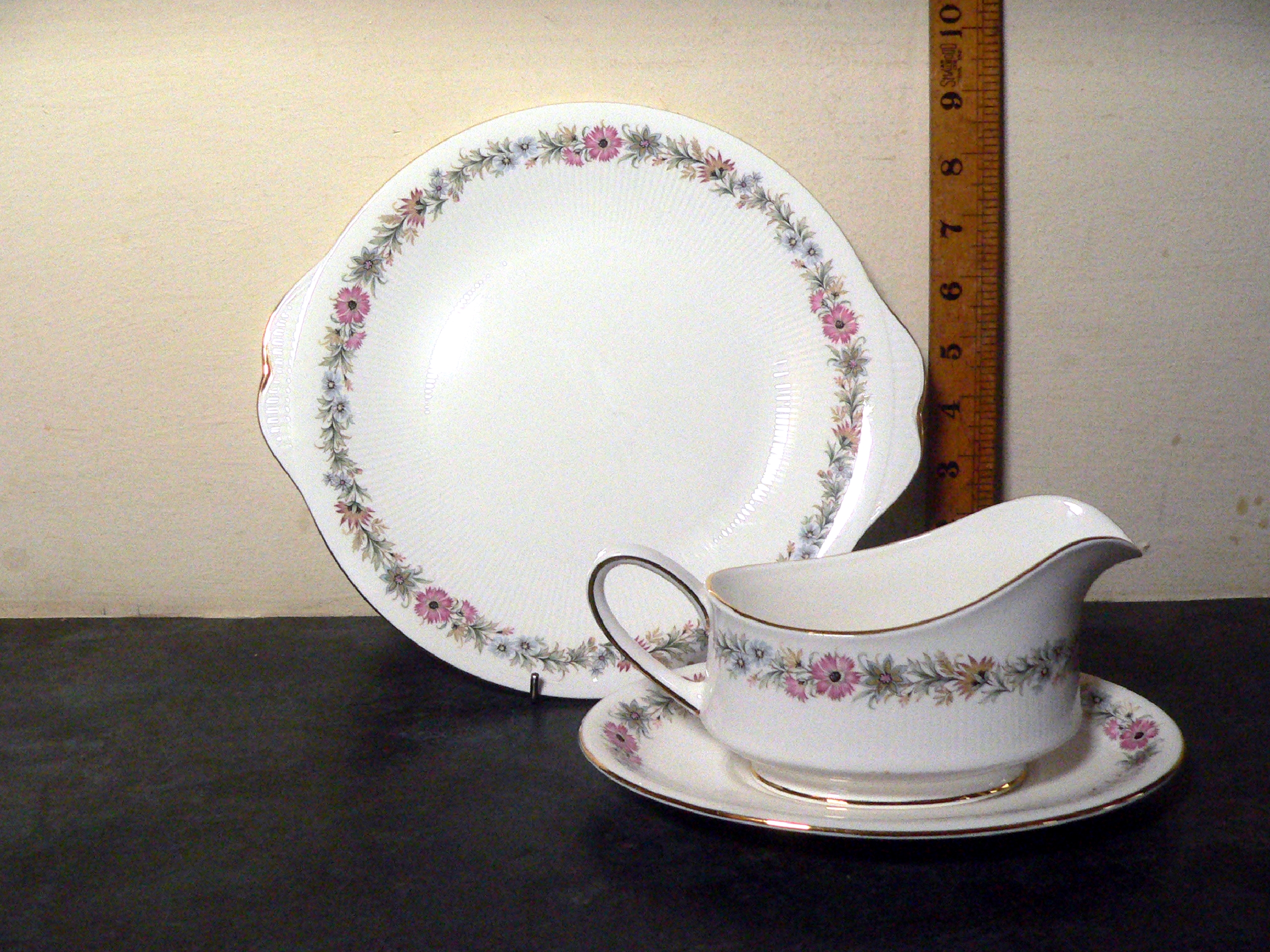 Paragon "Belinda" bone china gravy/sauce boat, rest plate and eared cake plate.