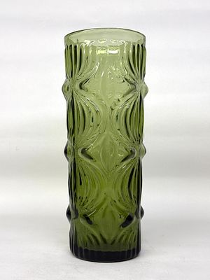 Ваза "Кора". Цветное зеленое стекло, 
завод &laquo;Неман&raquo;, Беларусь 
1970-1980 гг. 
25х9 